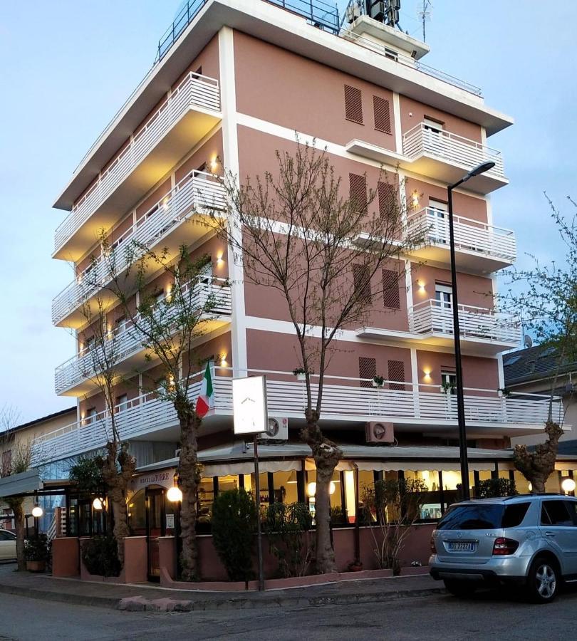 Hotel La Torre Cervia Eksteriør billede