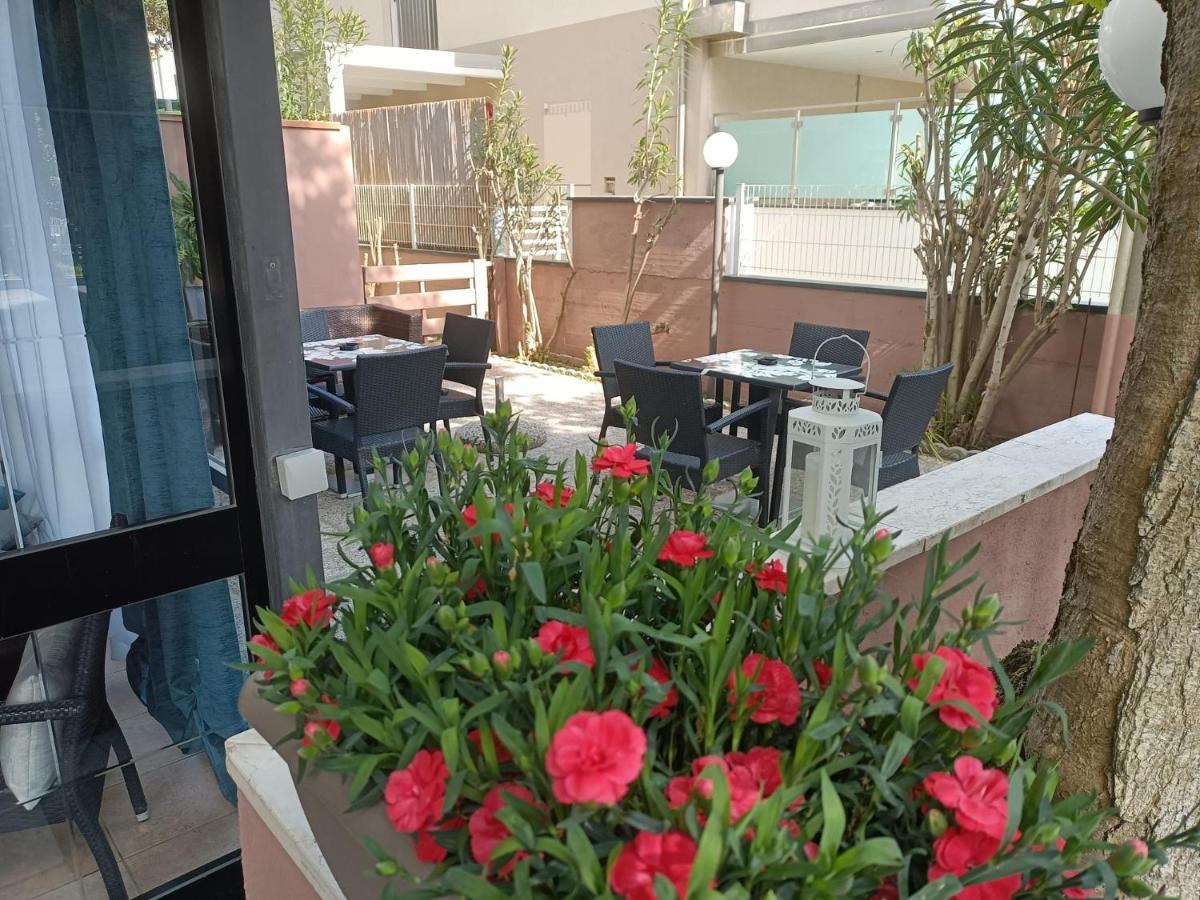 Hotel La Torre Cervia Eksteriør billede